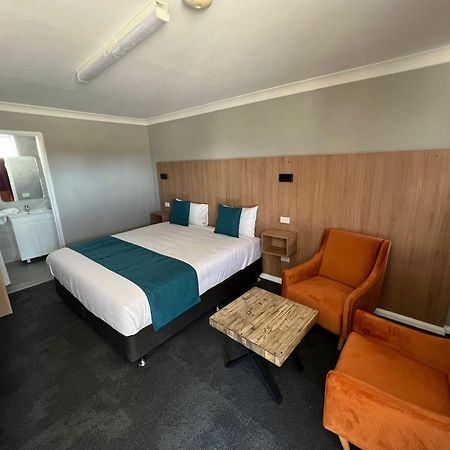 Adrian Motel Forbes Extérieur photo