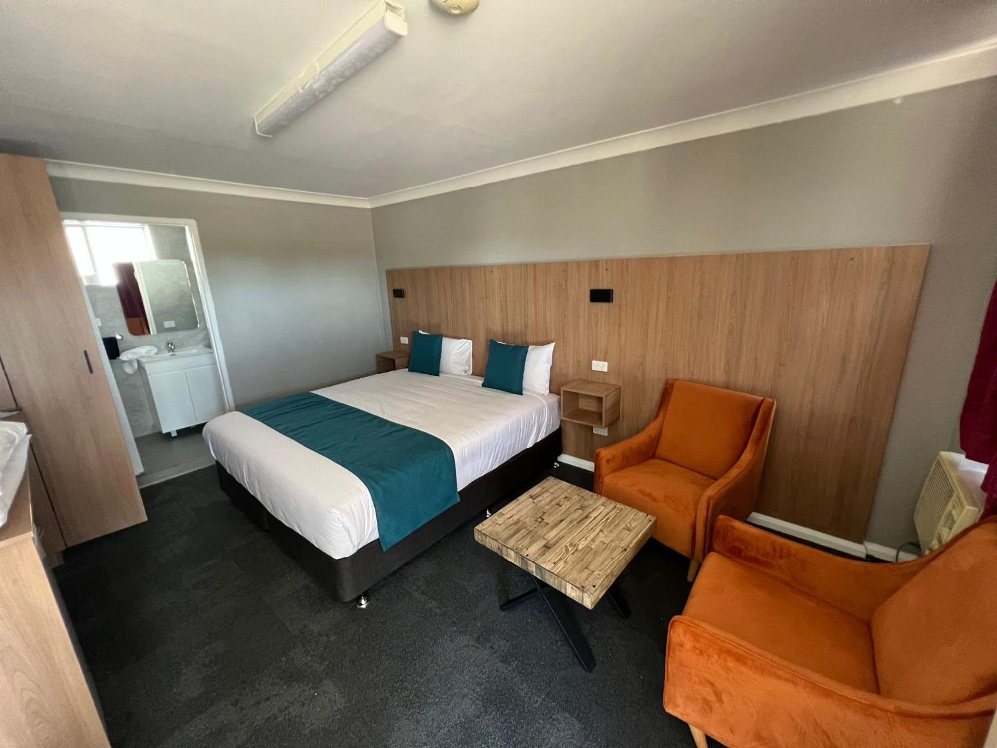 Adrian Motel Forbes Extérieur photo
